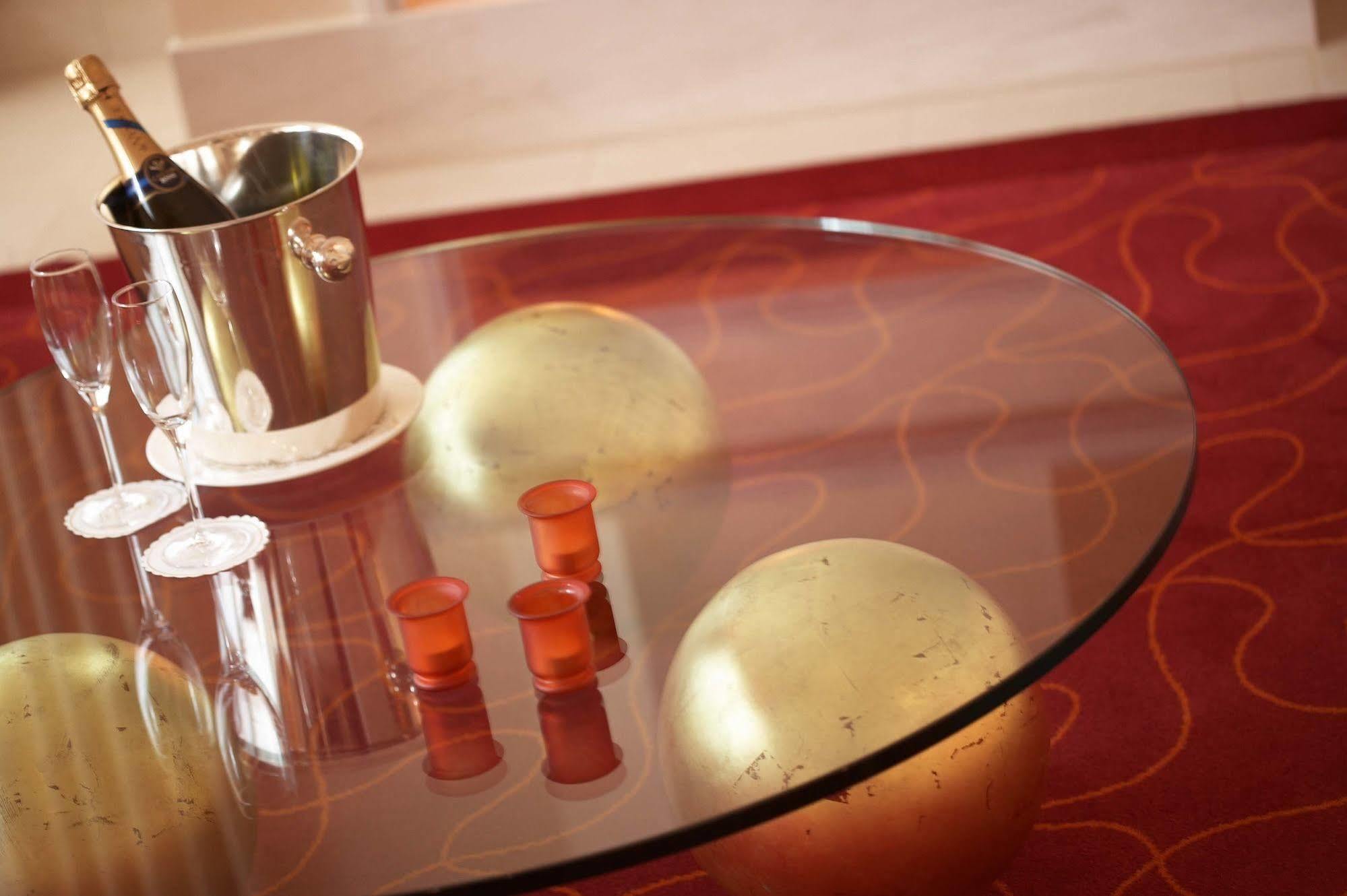 Отель Casino 2000 - Adult Guests Only Мондорф-Лес-Баинс Экстерьер фото